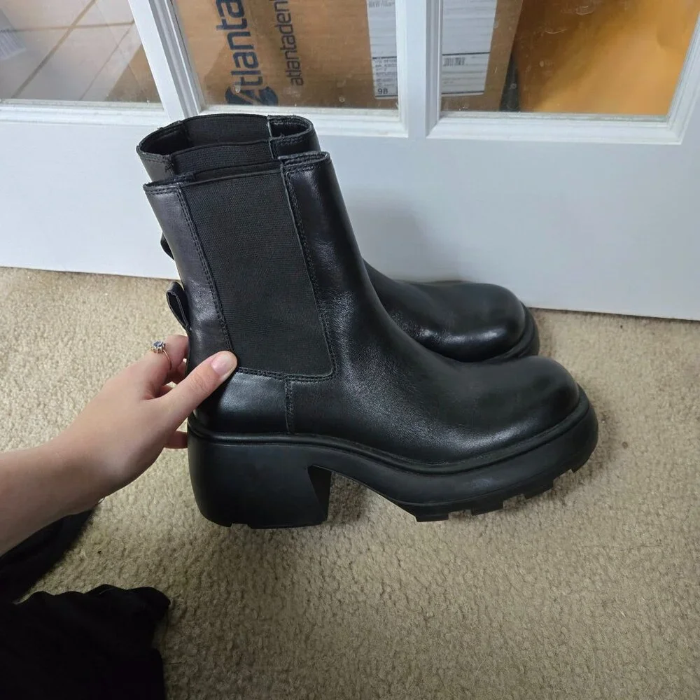 Zara Black Platform Chelsea Boots